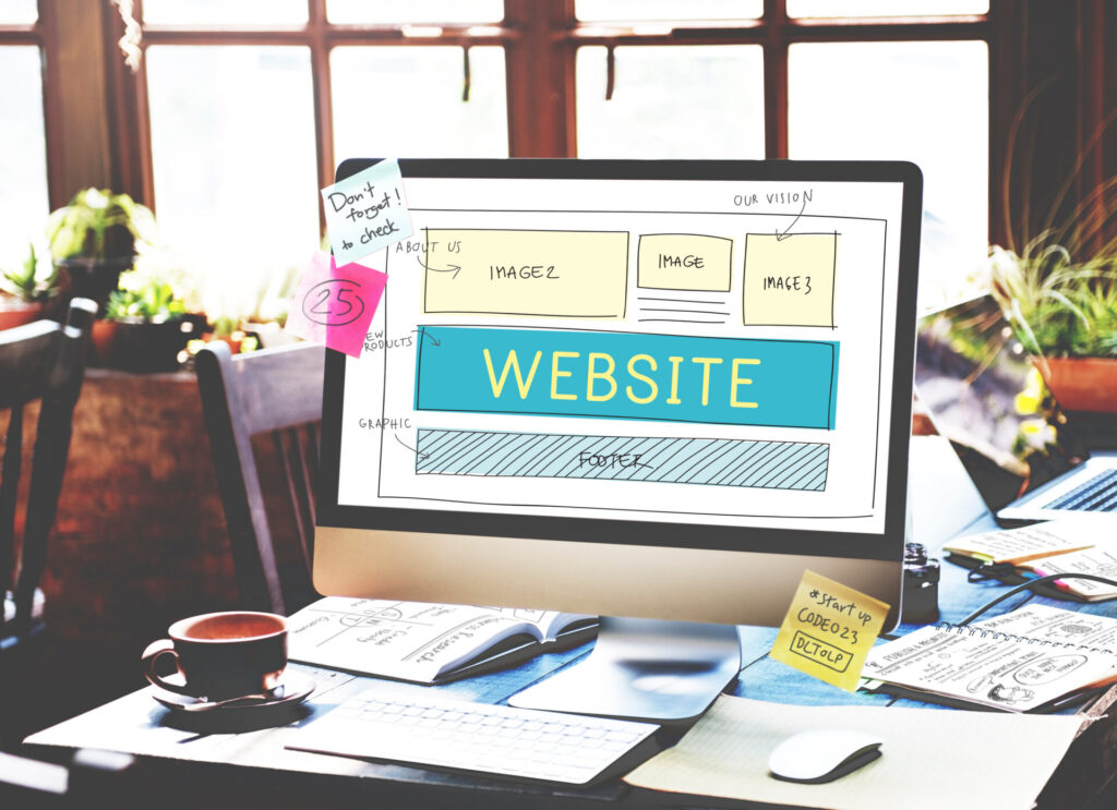WEBSITEと書かれたPCの画面